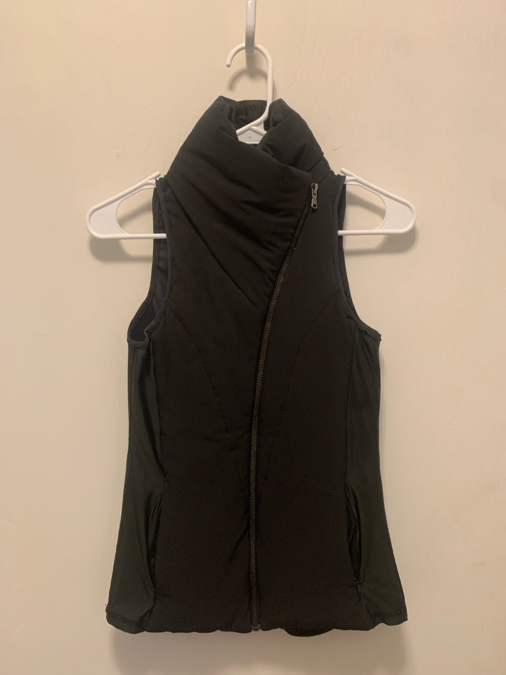 FLX NYC Women's Black Sleeveless Puffer Vest